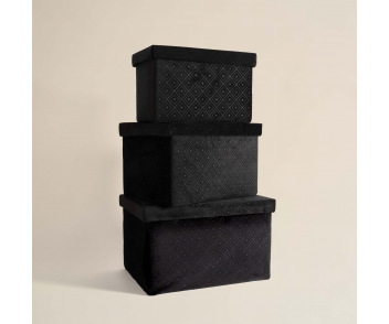 Black velvet boxes