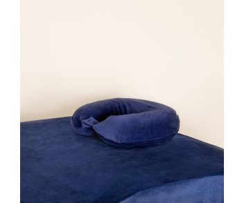 Velvet neck cushion cover