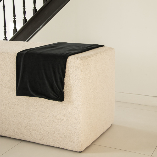 Table BLUSHY. beige bouclette