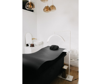 Matelas BLUSHY. simili cuir et velvet noir