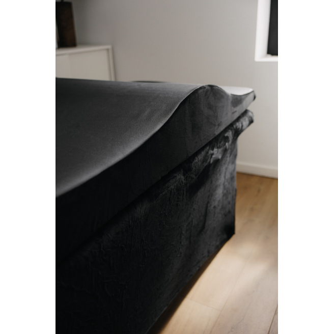 Matelas BLUSHY. simili cuir et velvet noir